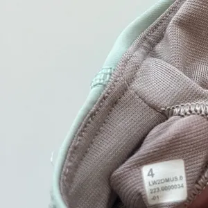lululemon Energy Longline Bra in Hazy Jade -Size 4 thumbnail 3
