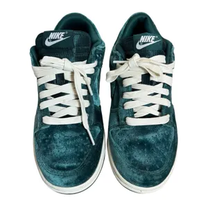 Nike Dunk Low Green Velvet Sneakers Shoes Womens Size US 6 Atomic Teal thumbnail 3