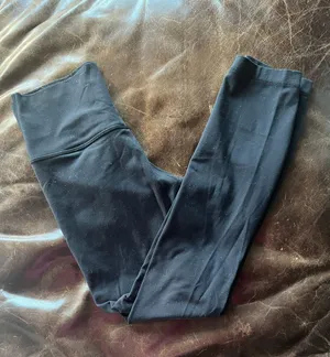 Black Wunder Under Leggings 28” thumbnail 2