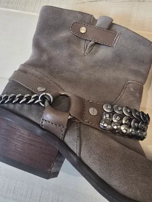{5.5} Gianni Bini Taupe Harness Suede Cowboy Boots Women's thumbnail 2