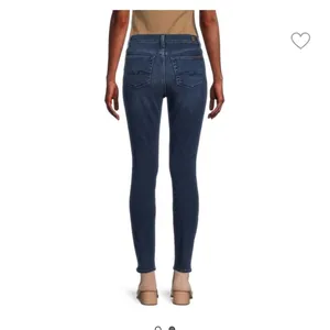 Gwenevere‎ High Rise Skinny Jeans thumbnail 2