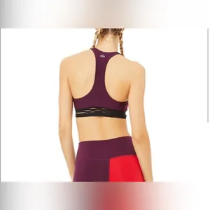 Alo Yoga Sports Bra size SMALL thumbnail 2