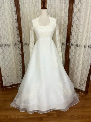 Beautiful Vintage 1970s/80s JcPenney Wedding Gown thumbnail 1