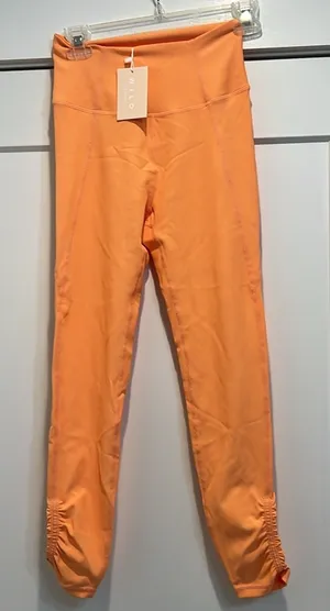Wilo Melbourne-Australia peach colored leggings size small. NWOT! thumbnail 1