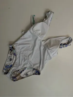 Freshwater Swimsuit One Piece Floral Ruffle Plunge Lined Removable Padding thumbnail 9