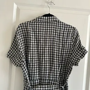 Quince Black and White Gingham Button-Front Midi Dress thumbnail 5