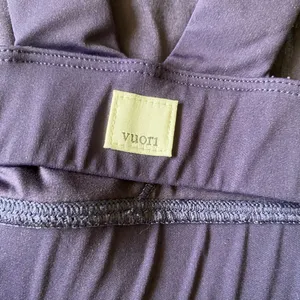 Vuori Sports Bra XL Navy Blue Strappy Back Yoga Workout Athletic Bra thumbnail 4