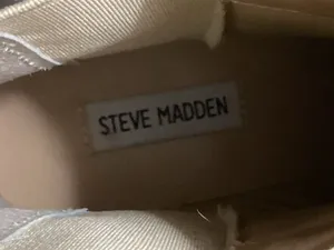Steve Madden Howler Suede Lug Sole Chelsea Ankle Booties Taupe Size 9.5 thumbnail 4