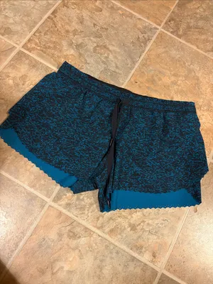 lululemon athletica Black and Teal Patterned Scallop-Hem Athletic Shorts thumbnail 4