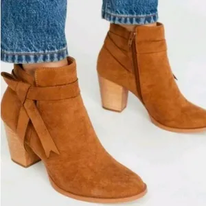 FR x FP Vegan Alameda Ankle Boots Size 7M thumbnail 2
