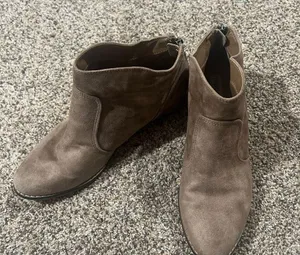 Madden Girl tan Booties - Brownie size 10M thumbnail 1