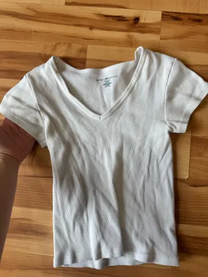 Brandy Melville White Short Sleeve thumbnail 2