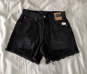 Black 90’s High Rise Cut Off Denim Shorts thumbnail 1