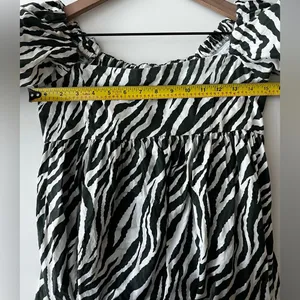London Bridge X Listen To Me zebra print puff sleeve maxi dress square neck S thumbnail 5