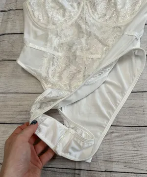 White Lace Bodysuit Size L thumbnail 4
