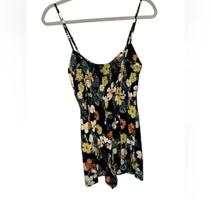 Wild Fable Tropical Floral Bustier Romper Black Hawaiian Vacation‎ thumbnail 4
