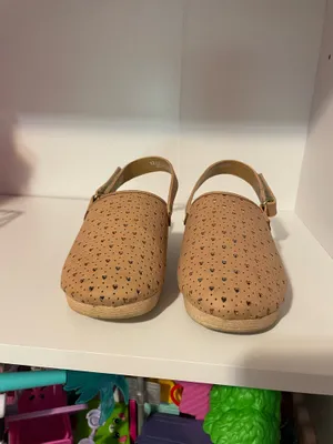 Little girls Gymboree Heart Clogs 🩷 thumbnail 9