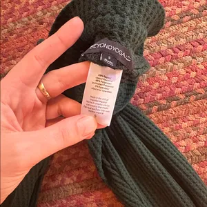 Beyond Yoga Dark Green Waffle Knit Jogger Pants thumbnail 4