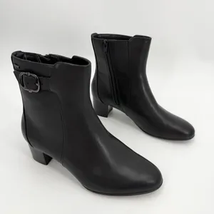 Clarks Boots Women 8 M Black Leather Linnae Up Waterproof Side Zip Ankle Bootie thumbnail 2