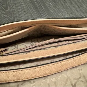 Calvin Klein Vintage Pink Leather Shoulder Purse Handbag w Metal Detail Strap thumbnail 7