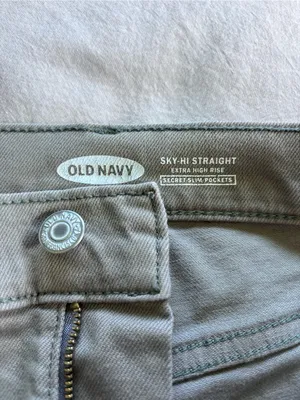 Old Navy High-rise Denim Utility Jean thumbnail 4