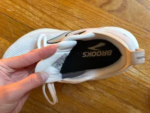 Brooks Running Shoes Women’s thumbnail 4