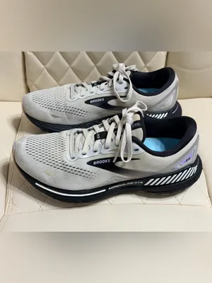 Brooks Adrenaline GTS 23 size 8.5 wide with Hoka insoles thumbnail 13