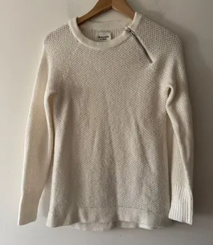 Abercrombie & Fitch White‎ Cream Zipper Detail Knit Sweater thumbnail 1