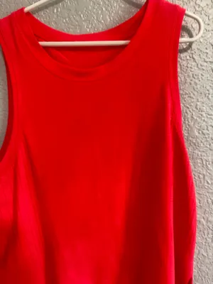 Lululemon Tank thumbnail 4