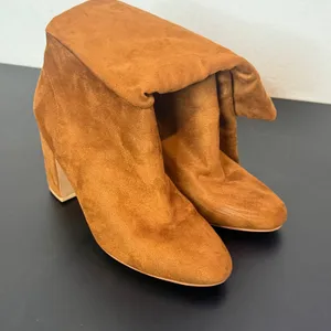 Womens Brown Slouchy Boots Size 8.5 Faux Suede Block Heel Almond Toe Fall thumbnail 4