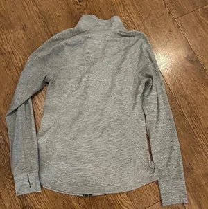 Old Navy Activewear jacket thumbnail 2