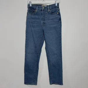 Levi's Wedgie Straight Button Fly‎ In Blue Size 28 thumbnail 2