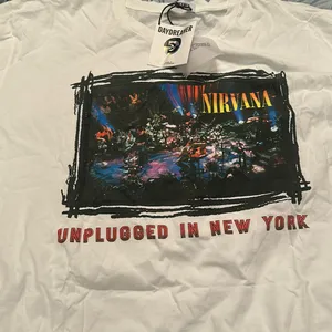 Daydreamer Nirvana nwt unplugged in New York large white tee graphic thumbnail 1