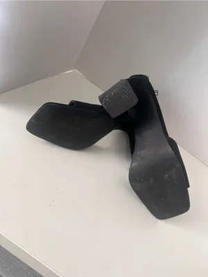 Steve Madden Black Strappy Square-Toe Block Heels thumbnail 4