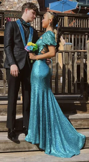 Teal Sequin Prom Dress Size 2 thumbnail 1