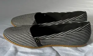 Miss Me Women's Striped Black and White Loafers thumbnail 4