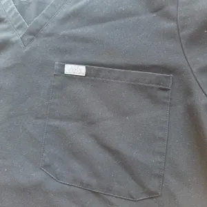 FIGS Catarina™ One-Pocket Scrub Top Size XL Petite thumbnail 3