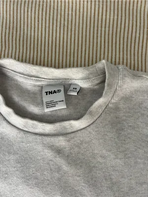 Aritzia TNA HomeStretch Rib Crew Waist T-Shirt thumbnail 3