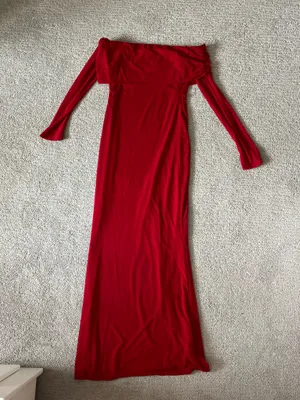 Showpo Dress thumbnail 4