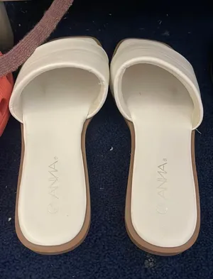 Boutique White Sandals Size 8 thumbnail 2