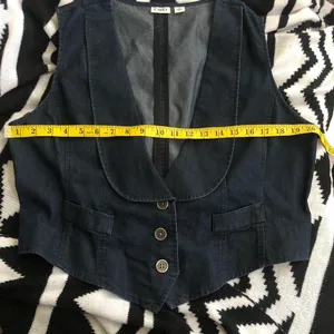 2000s Navy blue mini cropped jean denim vest waistcoat with a deep V-neck large lapel & button front. thumbnail 3