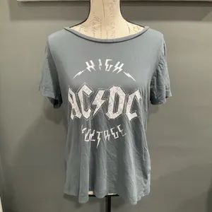 AC/DC HIGH VOLTAGE GREY T SHIRT‎ thumbnail 6