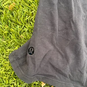 Lululemon Long Sleeve Tee thumbnail 4
