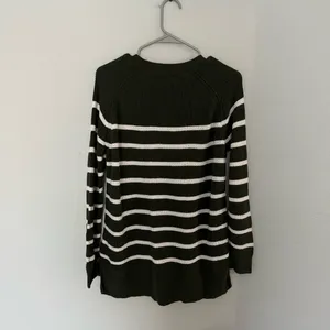 Old Navy Green & Cream Stripe Crewneck Sweater Large thumbnail 4