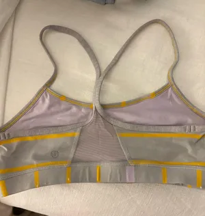 Lululemon Sports Bra Y Flow thumbnail 2