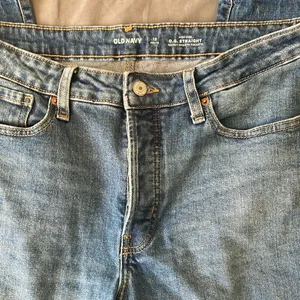 Old Navy high rise OG straight thumbnail 2