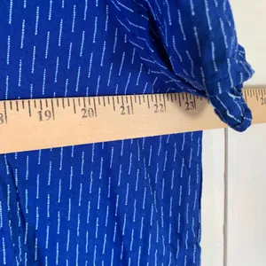 Wonderly‎ Womens 1X Royal Blue Textured Dashed V-Neck Button Front Ruffle Blouse thumbnail 4