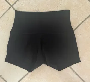 Aritzia biker shorts thumbnail 1