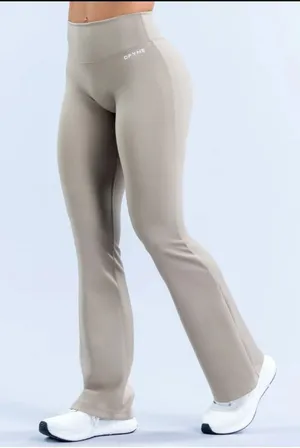Brand new never worn size S. High-waisted grey leggings with a flattering fit #activewear #leggings #gymwear #dfyne thumbnail 1