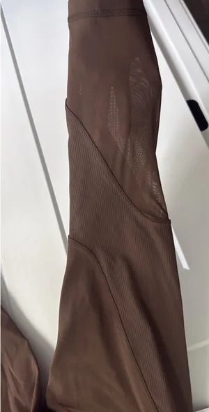Lululemon Size 10 Nulu and Mesh No Line Studio Leggings thumbnail 6
